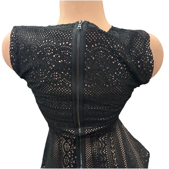 BCBG Maxazria Black Lace Nude Lining y2k Peplum Top Sz XXS Vicktoria Zip - Picture 5 of 11